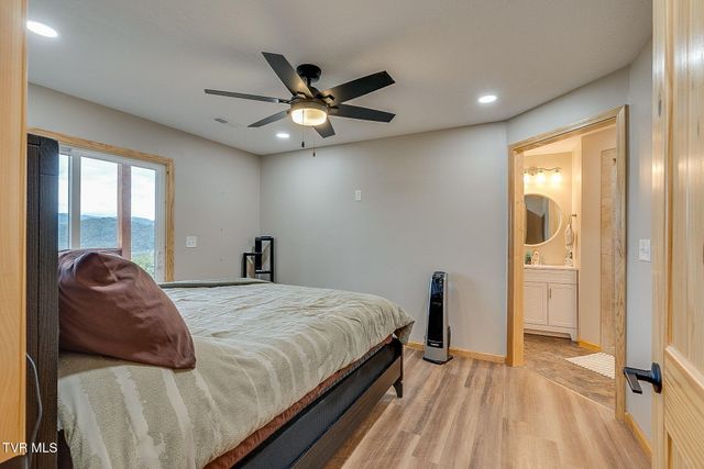 117-135 Ridgeview Drive, Elizabethton, TN 37643