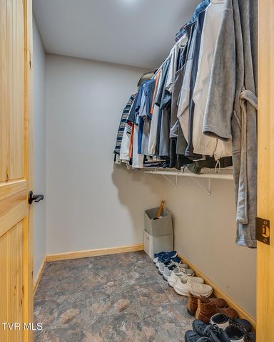 117-135 Ridgeview Drive, Elizabethton, TN 37643