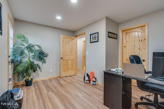 117-135 Ridgeview Drive, Elizabethton, TN 37643