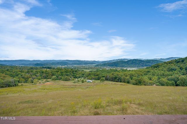 117-135 Ridgeview Drive, Elizabethton, TN 37643