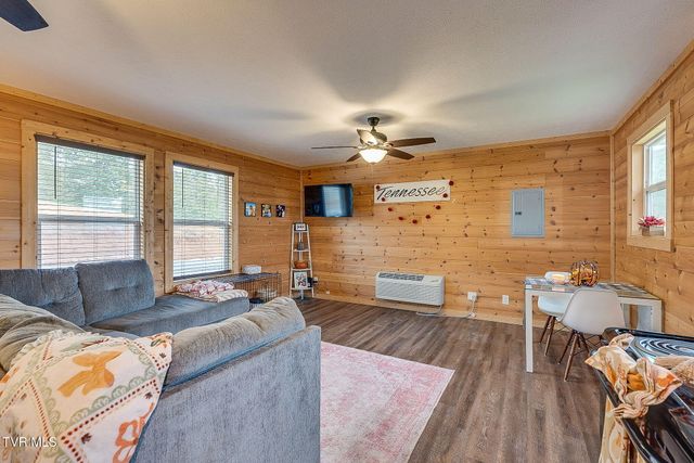 117-135 Ridgeview Drive, Elizabethton, TN 37643