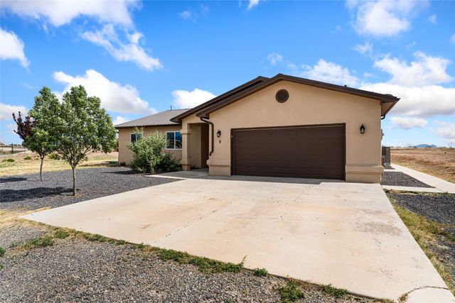 8 E Serena Lane, Santa Fe, NM 87508