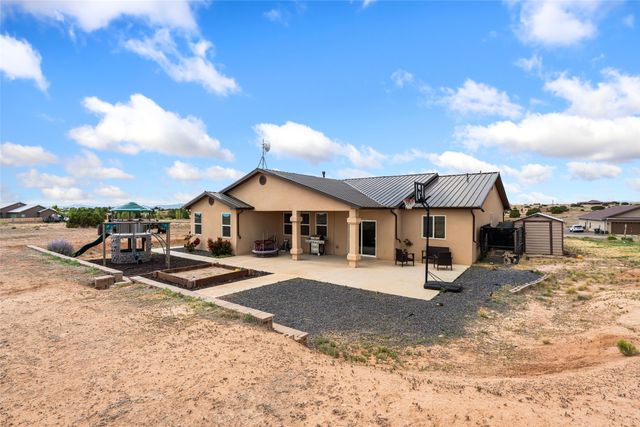 8 E Serena Lane, Santa Fe, NM 87508