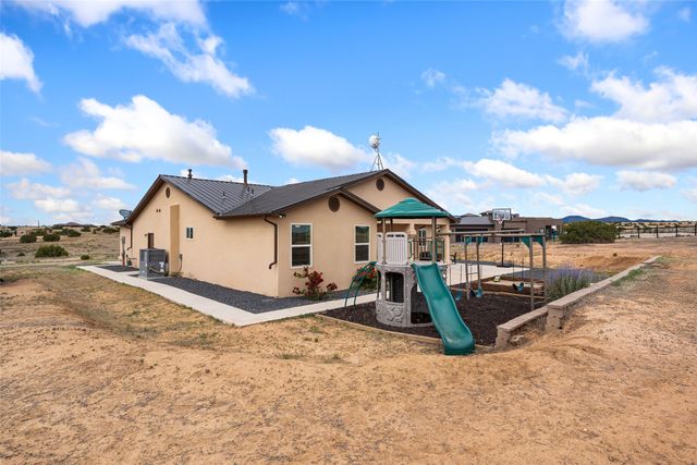 8 E Serena Lane, Santa Fe, NM 87508