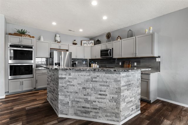 8 E Serena Lane, Santa Fe, NM 87508