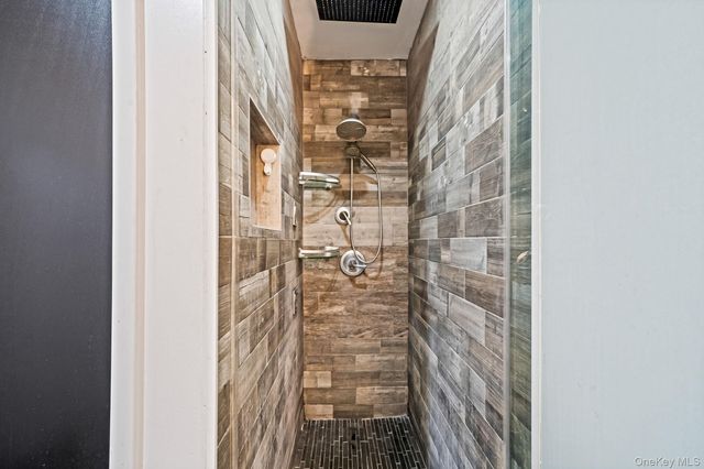 97 Drexelgate Court, Middle Island, NY 11953