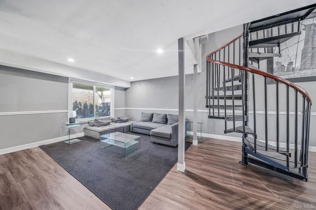 97 Drexelgate Court, Middle Island, NY 11953