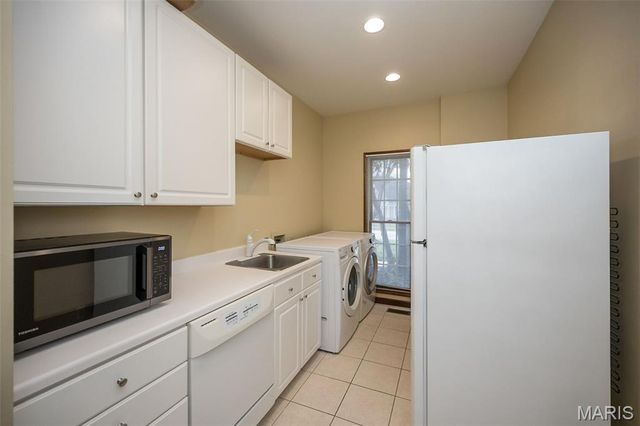 15831 Barons Way Drive, Chesterfield, MO 63017