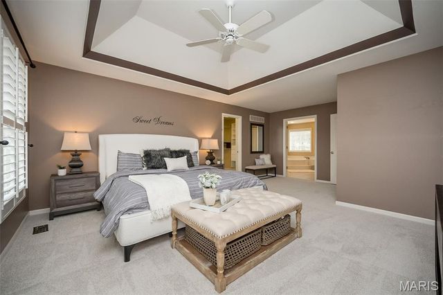 15831 Barons Way Drive, Chesterfield, MO 63017