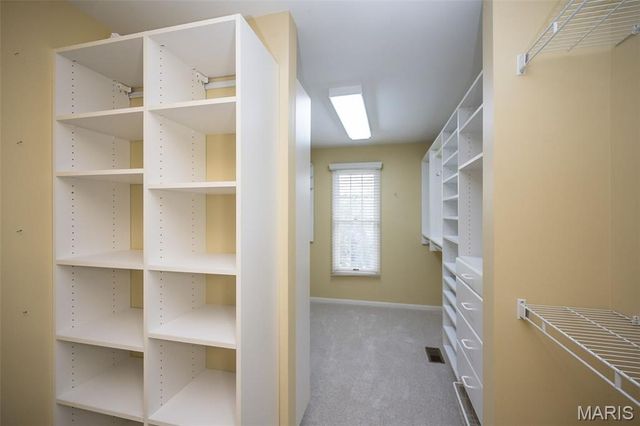 15831 Barons Way Drive, Chesterfield, MO 63017