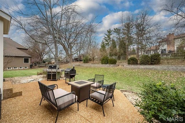 15831 Barons Way Drive, Chesterfield, MO 63017