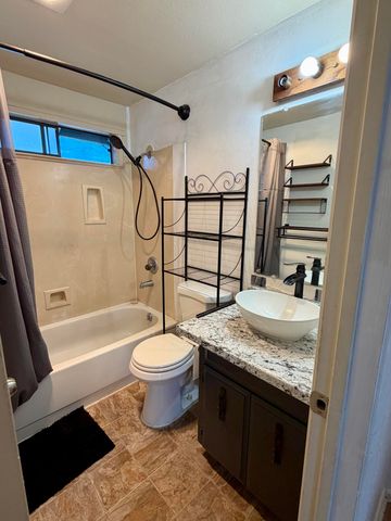 1198 Morrow Road A, Medford, OR 97504