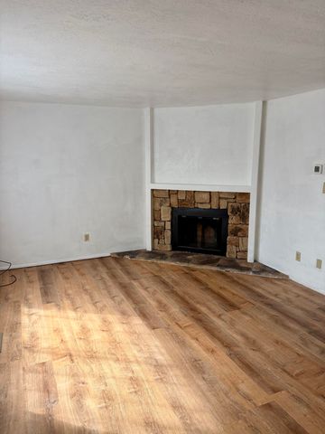 1198 Morrow Road A, Medford, OR 97504