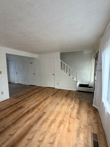 1198 Morrow Road A, Medford, OR 97504