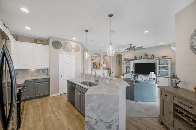 1842 MIRA LAGO CIRCLE, Ruskin, FL 33570