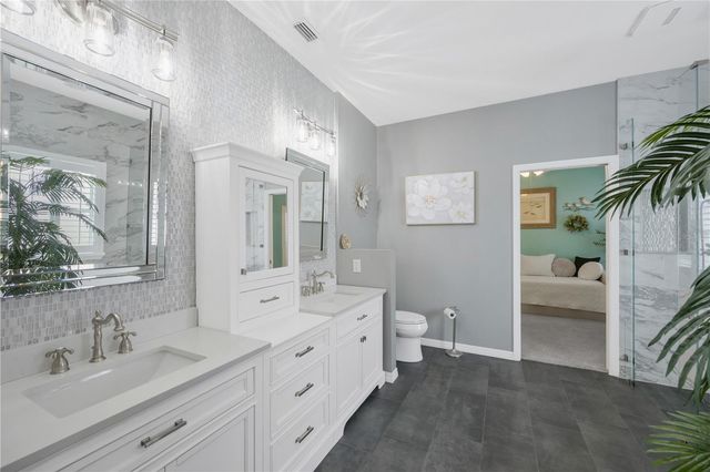 1842 MIRA LAGO CIRCLE, Ruskin, FL 33570