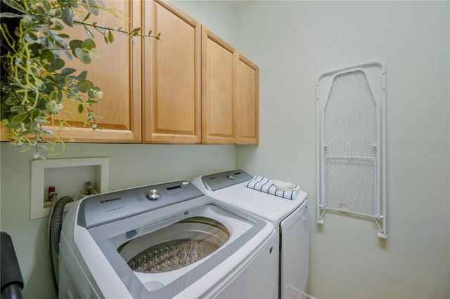 1842 MIRA LAGO CIRCLE, Ruskin, FL 33570