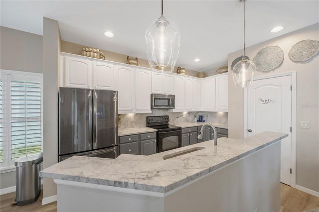 1842 MIRA LAGO CIRCLE, Ruskin, FL 33570