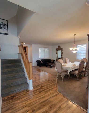 8800 Tiogawoods Dr, Sacramento, CA 95828