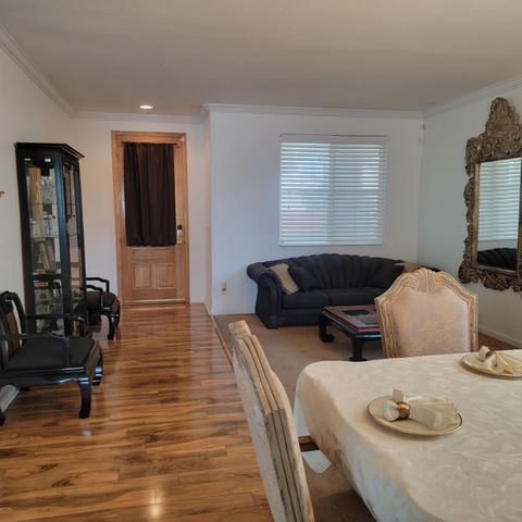 8800 Tiogawoods Dr, Sacramento, CA 95828