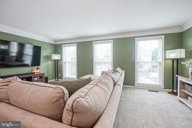 7 WINTERBERRY PL, Delran, NJ 08075