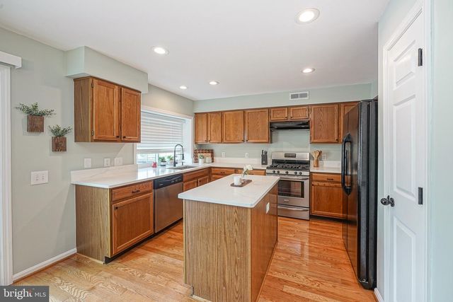 7 WINTERBERRY PL, Delran, NJ 08075
