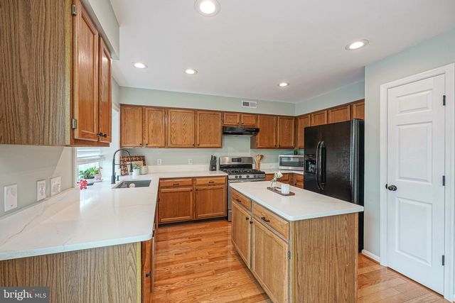 7 WINTERBERRY PL, Delran, NJ 08075