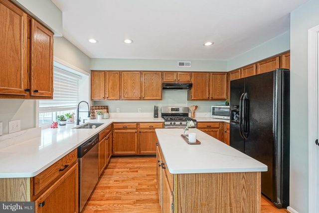 7 WINTERBERRY PL, Delran, NJ 08075