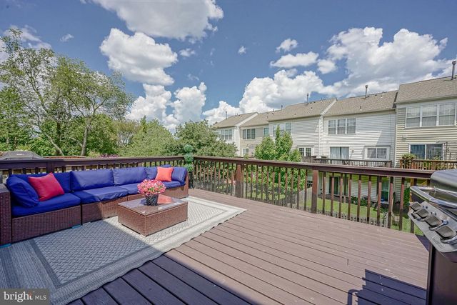 7 WINTERBERRY PL, Delran, NJ 08075