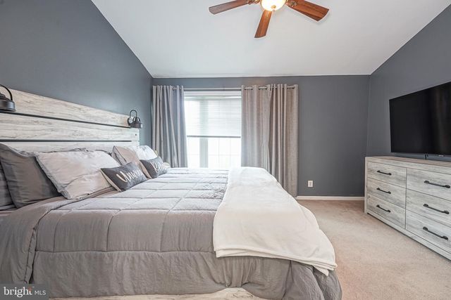 7 WINTERBERRY PL, Delran, NJ 08075