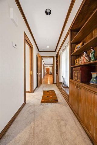 6409 N Hillcrest Avenue, Nichols Hills, OK 73116