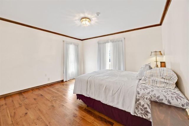 6409 N Hillcrest Avenue, Nichols Hills, OK 73116