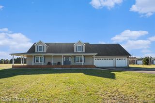 1074 Deer Valley Valley, Manchester, MI 48158