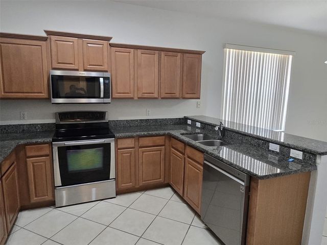 8423 BAYWOOD VISTA DRIVE, Orlando, FL 32810
