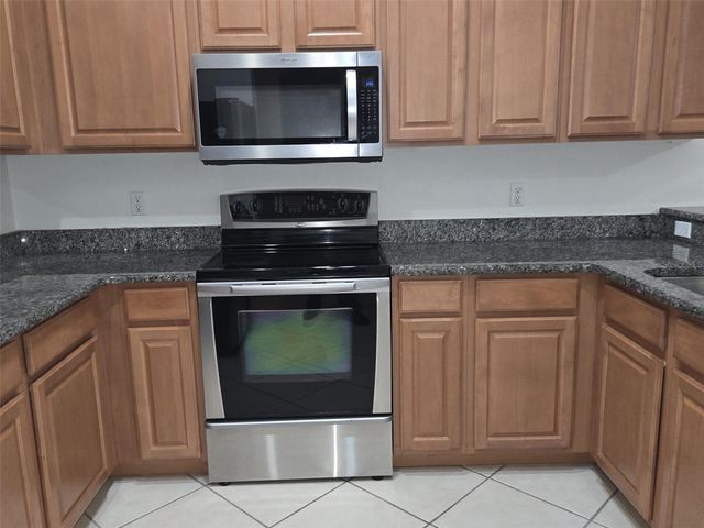 8423 BAYWOOD VISTA DRIVE, Orlando, FL 32810