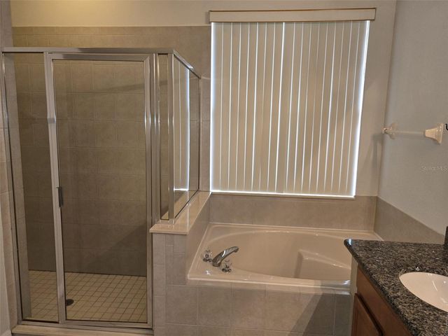 8423 BAYWOOD VISTA DRIVE, Orlando, FL 32810