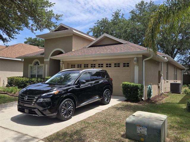 8423 BAYWOOD VISTA DRIVE, Orlando, FL 32810