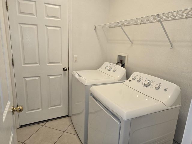 8423 BAYWOOD VISTA DRIVE, Orlando, FL 32810