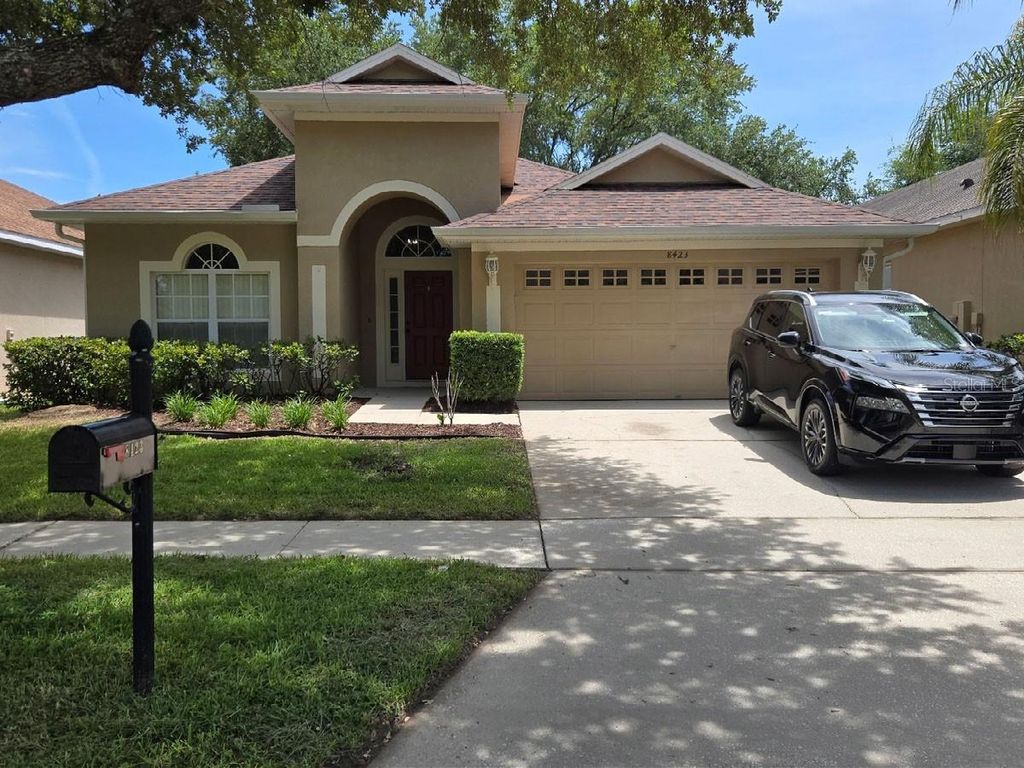 8423 BAYWOOD VISTA DRIVE, Orlando, FL 32810