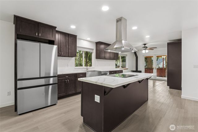 22429 Clearview Ct SE Court SE, Yelm, WA 98597