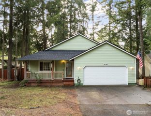 22429 Clearview Ct SE Court SE, Yelm, WA 98597