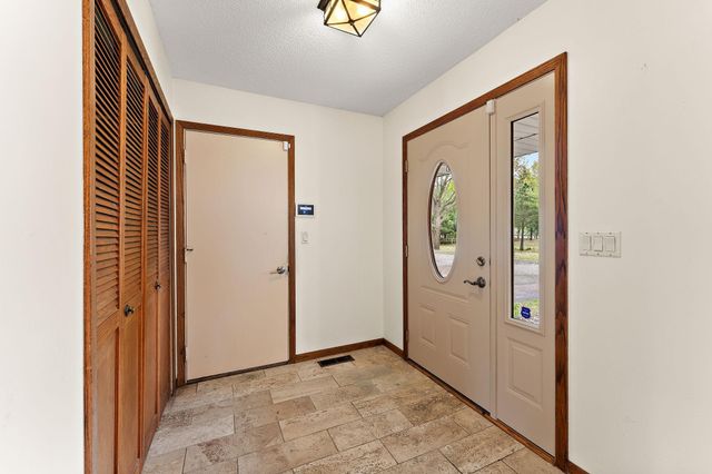 8381 Annalisa Path, Inver Grove Heights, MN 55077