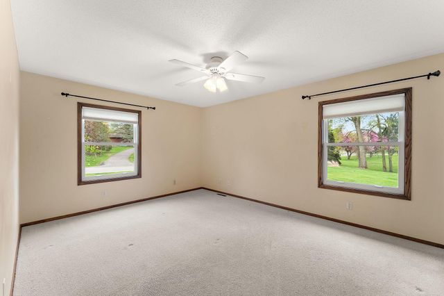 8381 Annalisa Path, Inver Grove Heights, MN 55077