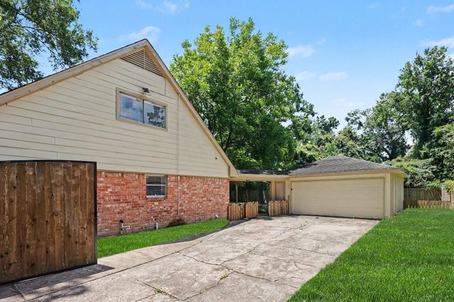 2174 Little Cedar Drive, Houston, TX 77339