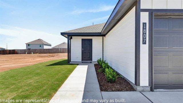 1906 Redbud Way, El Reno, OK 73036