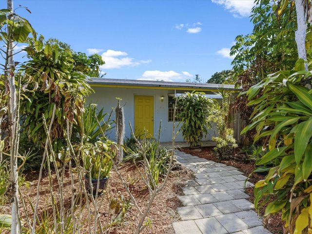 560-564 NE 34th Street, Oakland Park, FL 33334