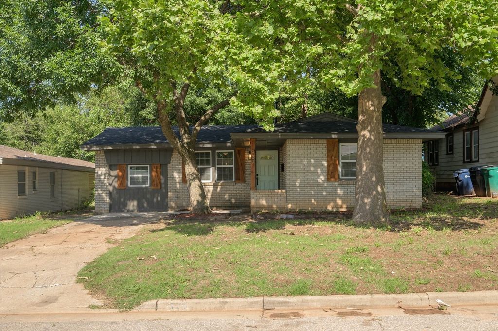 929 N Farra Drive, Oklahoma City, OK 73107