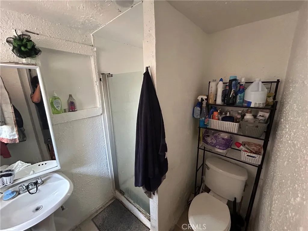 Image 19 of property listing at 1026 E 23rd Street, Los Angeles, CA 90011