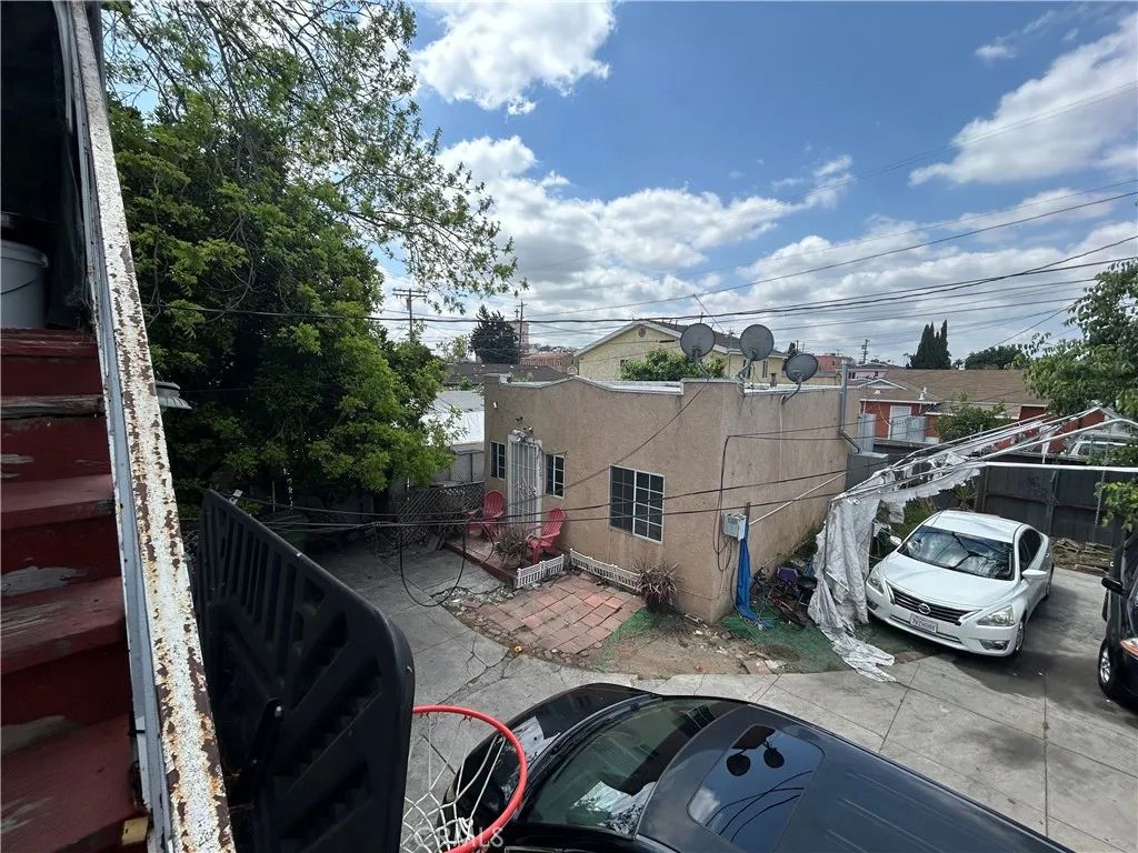 Image 6 of property listing at 1026 E 23rd Street, Los Angeles, CA 90011