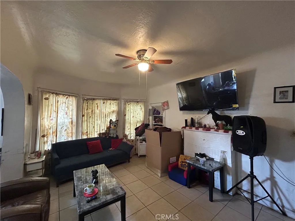 Image 8 of property listing at 1026 E 23rd Street, Los Angeles, CA 90011